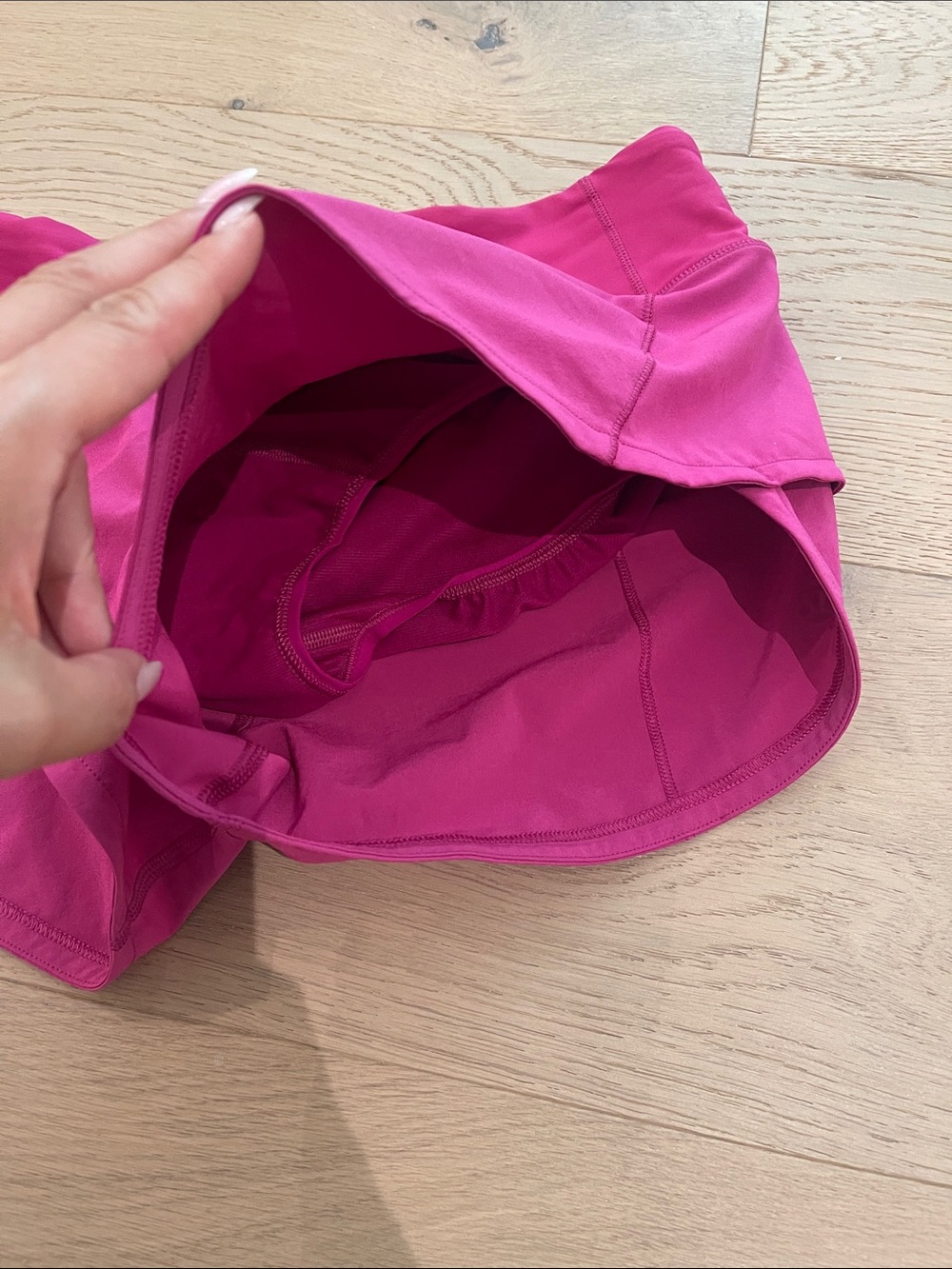 Womenās Active Short - Fuchsia Pink - Picture 2 of 5